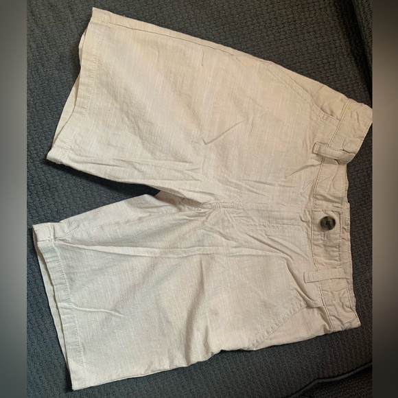 Cat & Jack Khaki Shorts - Picture 1 of 3